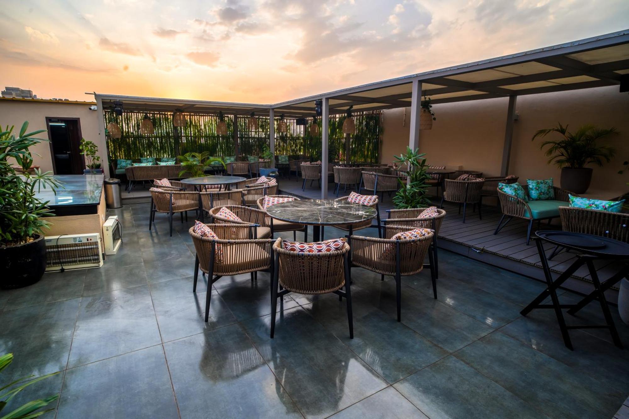 Mohali Acr Luxury Hotel מראה חיצוני תמונה