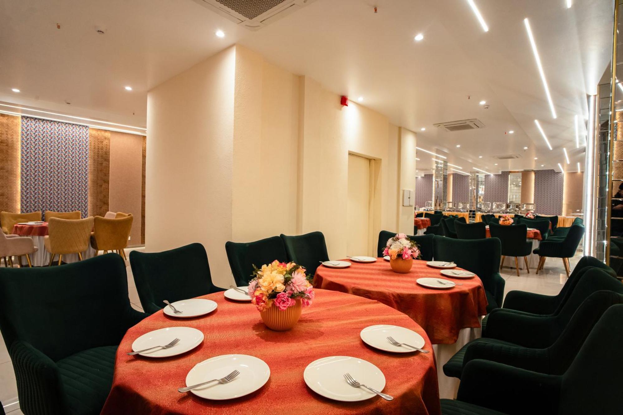 Mohali Acr Luxury Hotel מראה חיצוני תמונה
