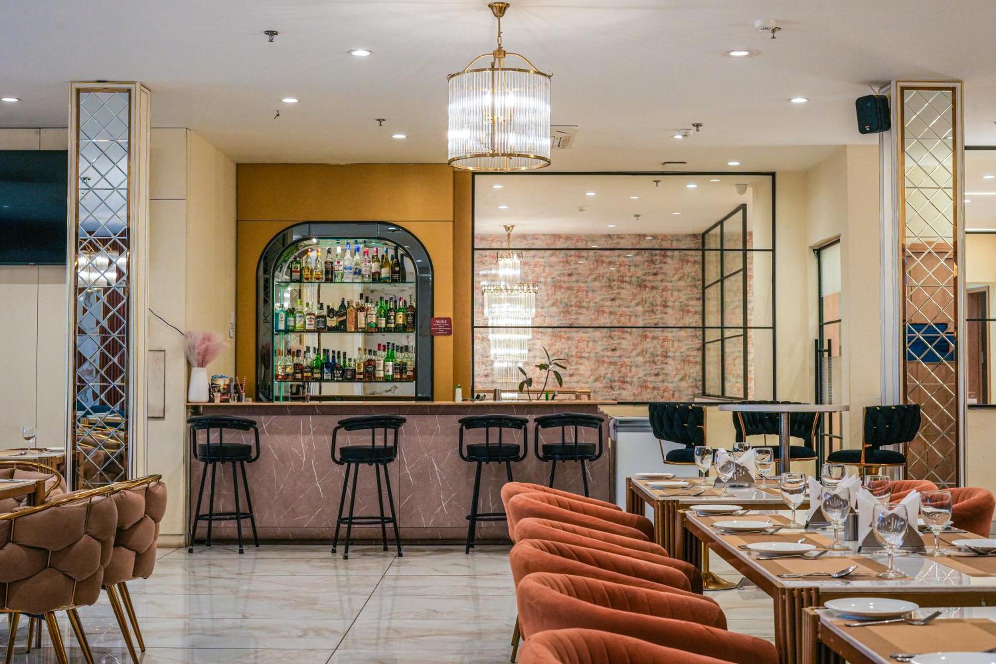 Mohali Acr Luxury Hotel מראה חיצוני תמונה