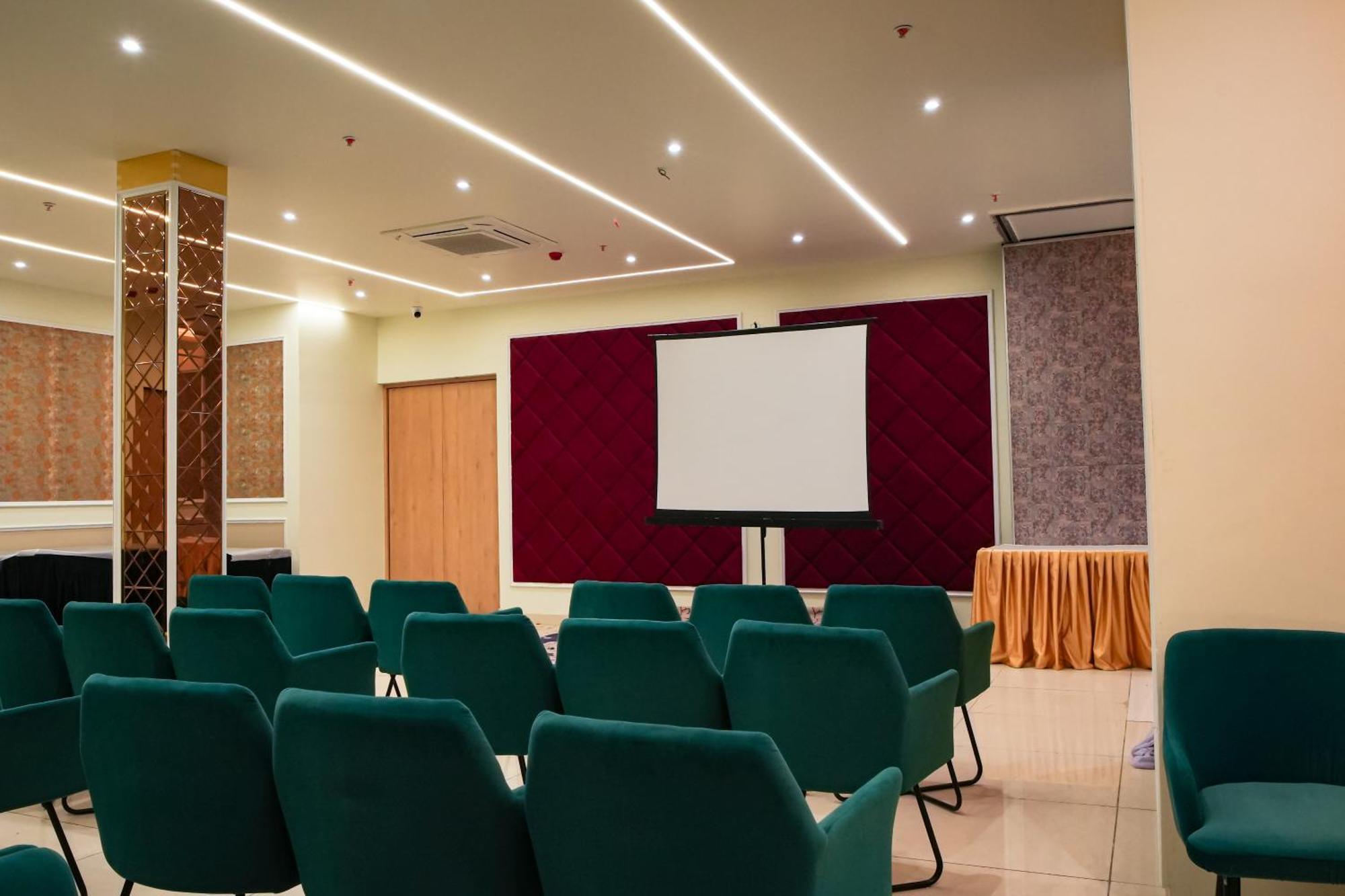 Mohali Acr Luxury Hotel מראה חיצוני תמונה